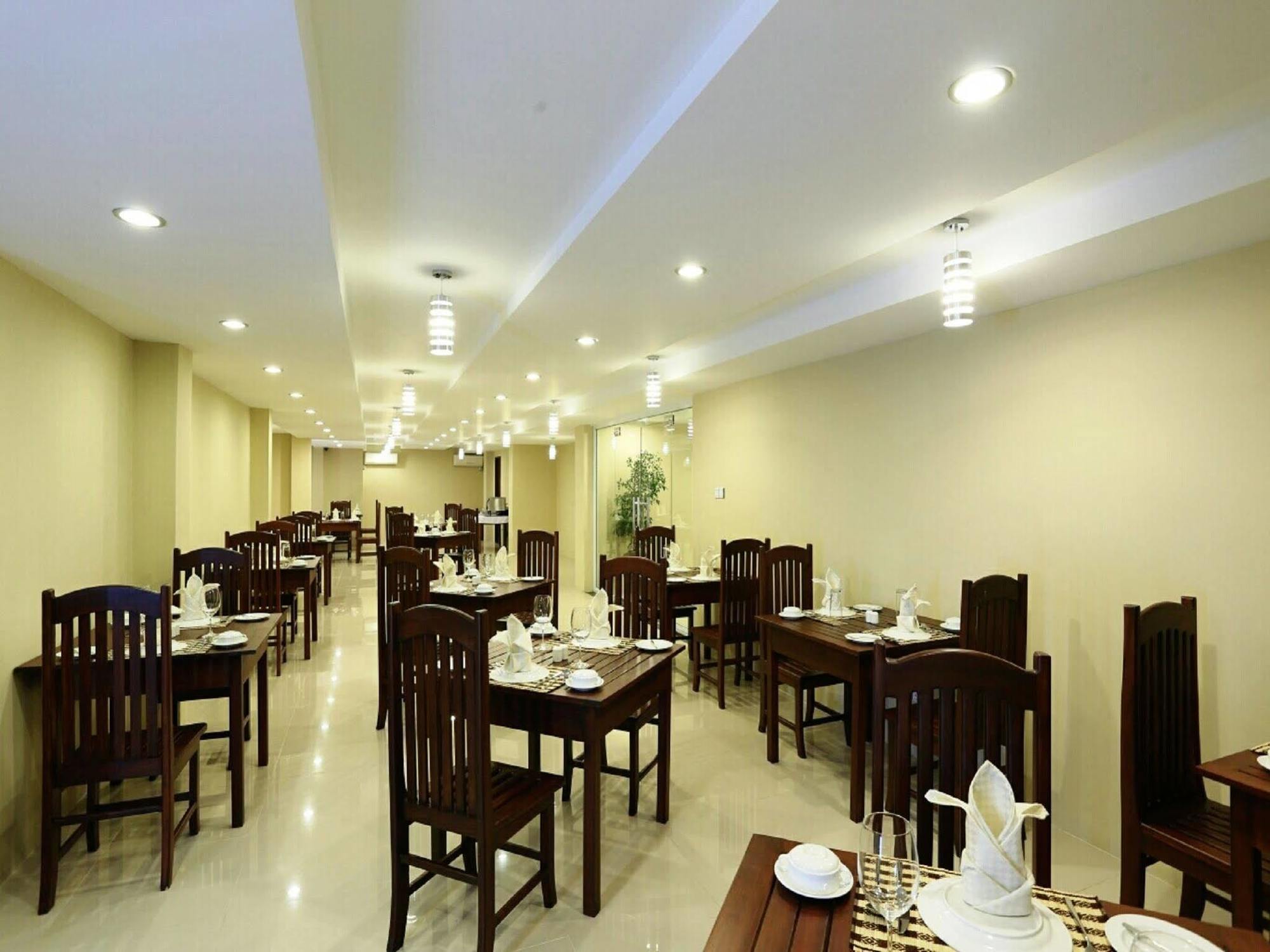 Hotel Royal