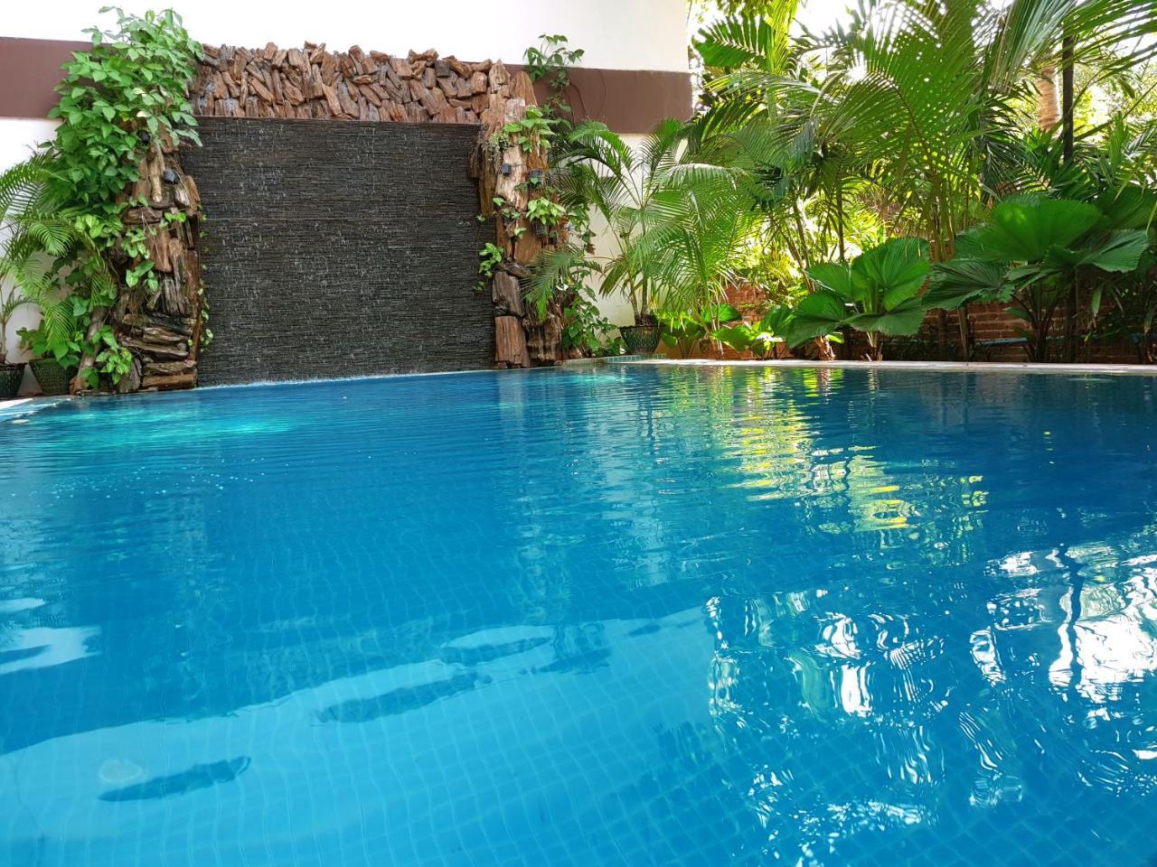 Royal Hotel 3*